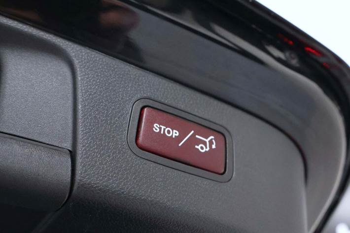 Sort Mercedes GLA250 fra 2018