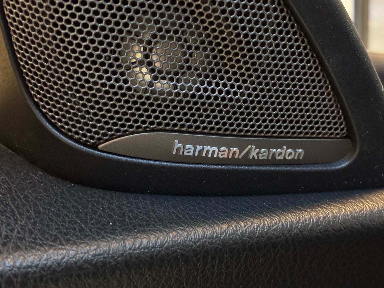 Grå BMW 220d fra 2020