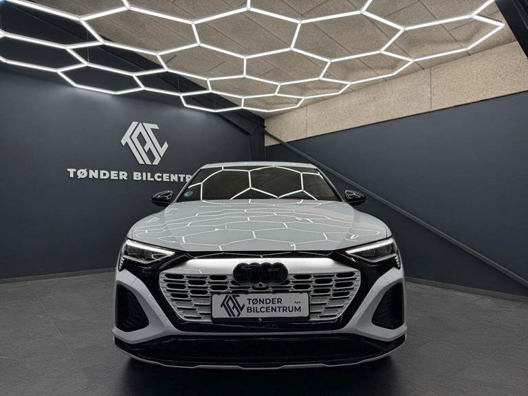 Audi Q8 e-tron 55 S-line Black Style Sportback quattro
