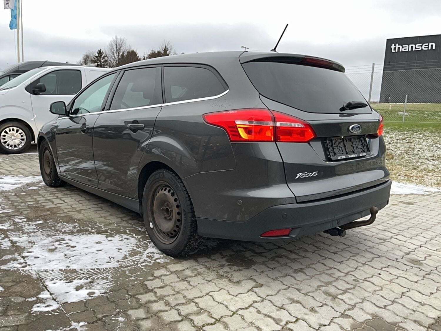 Grå Ford Focus fra 2018