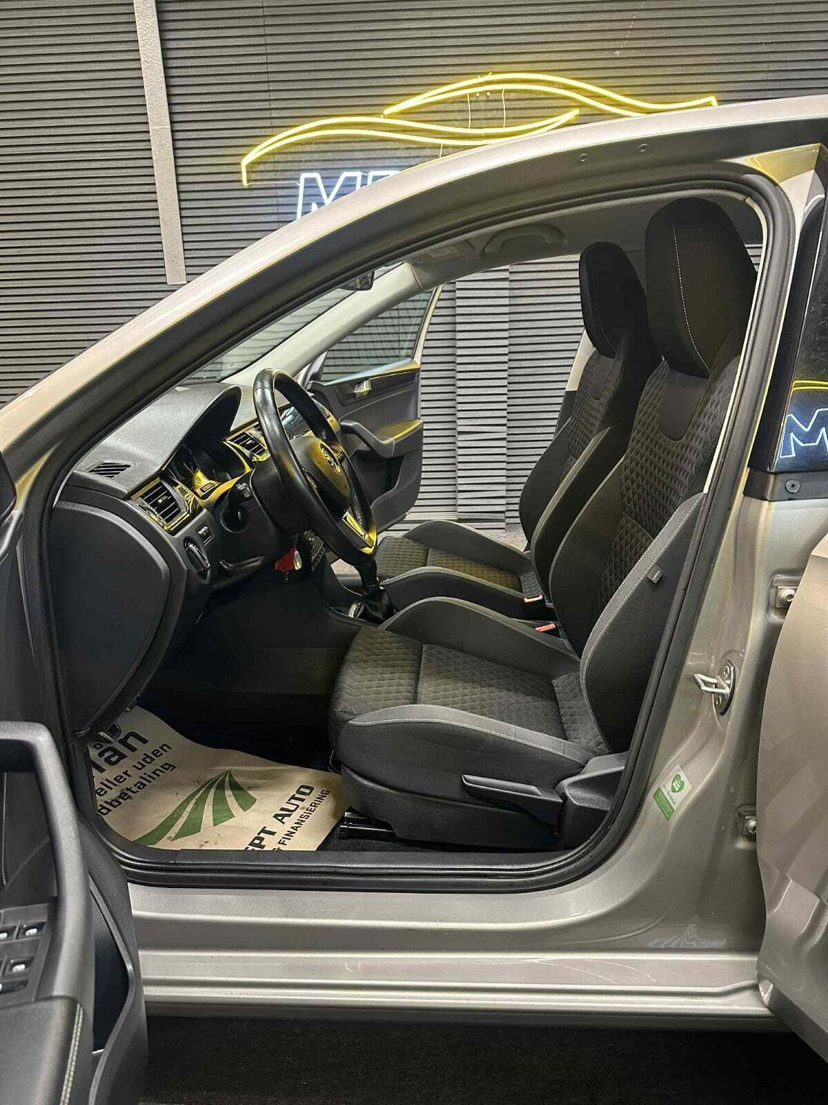 Skoda Rapid 1,0 TSi 95 Ambition Spaceback