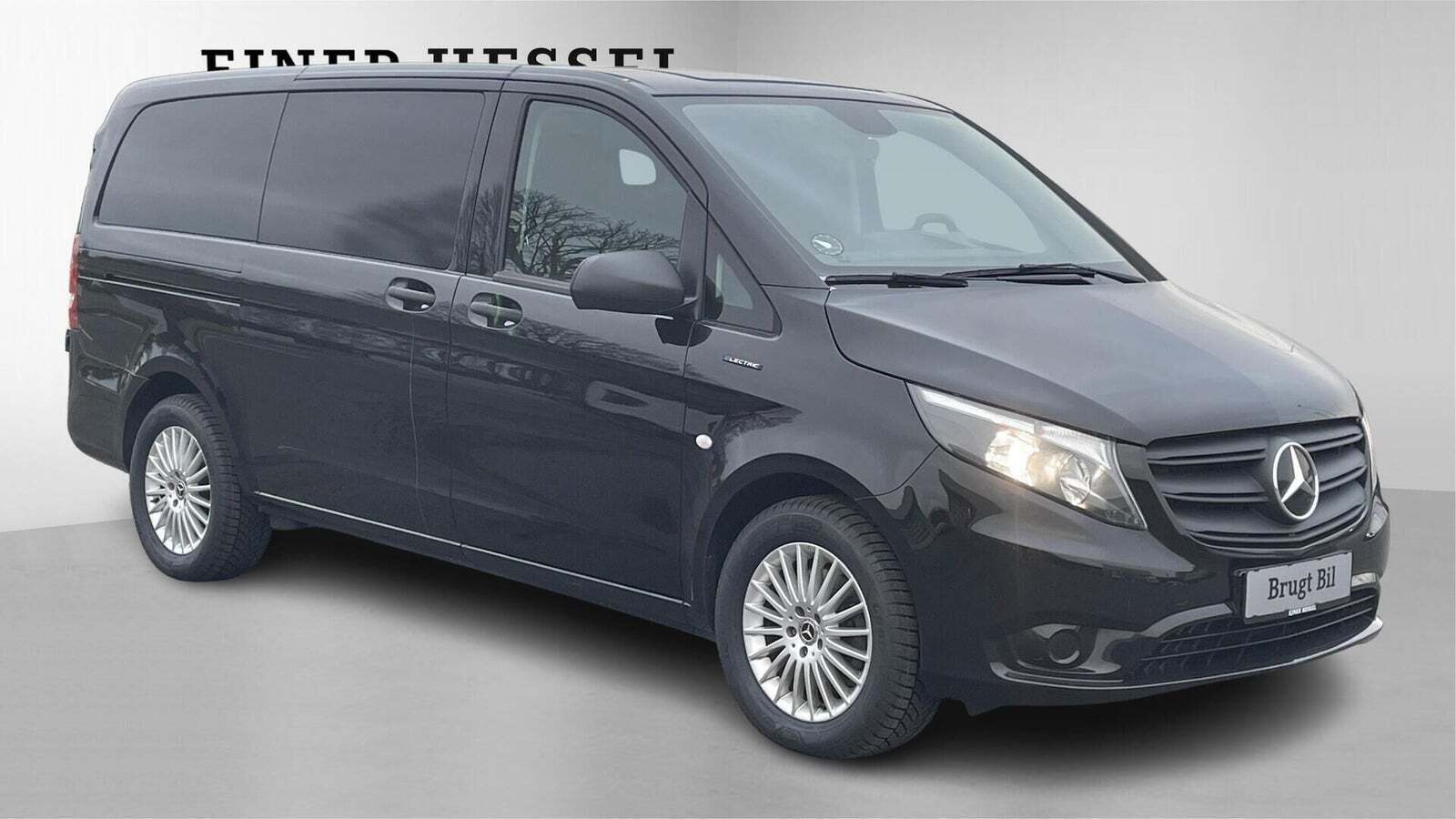 Mercedes eVito 129 Tourer PRO L Van