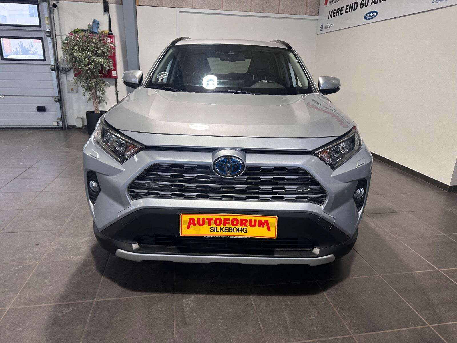 Toyota RAV4 2,5 Hybrid H3 Comfort MDS Van