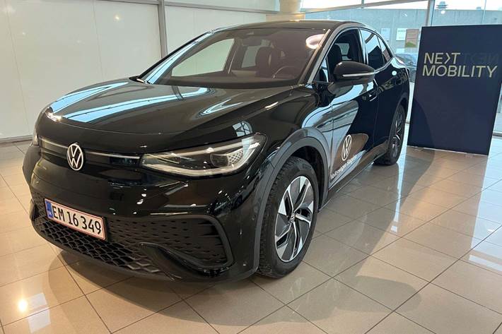 Sort VW ID.5 fra 2025 set udefra