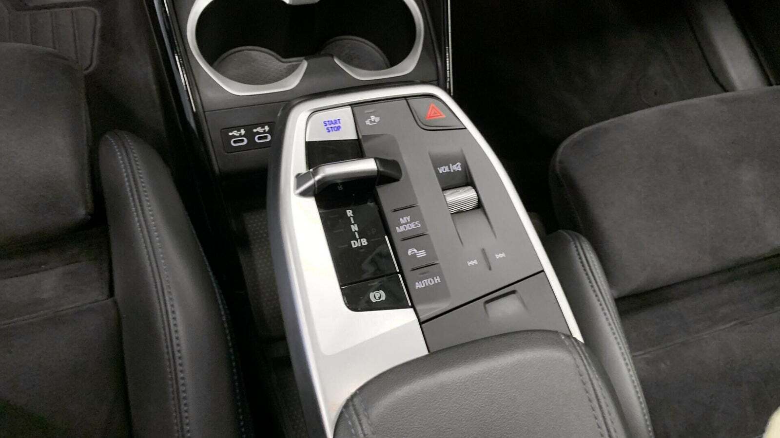 Sort BMW iX1 fra 2024