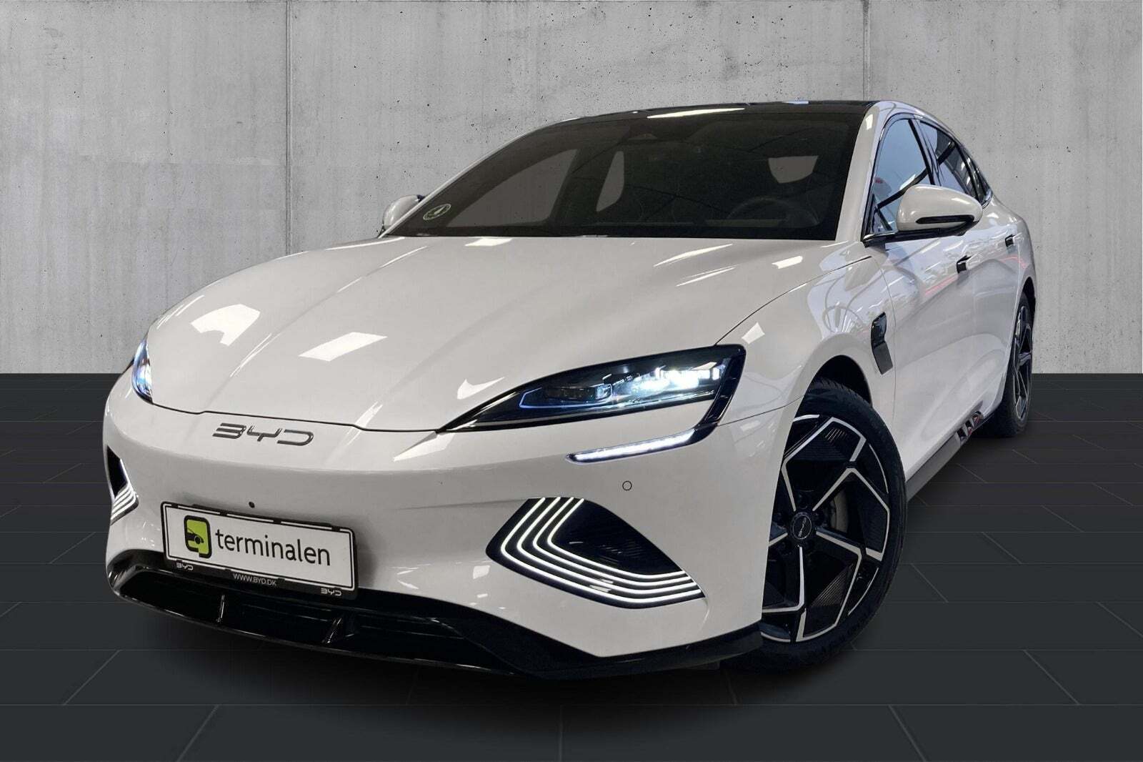 undefined BYD Seal fra 2024 set udefra