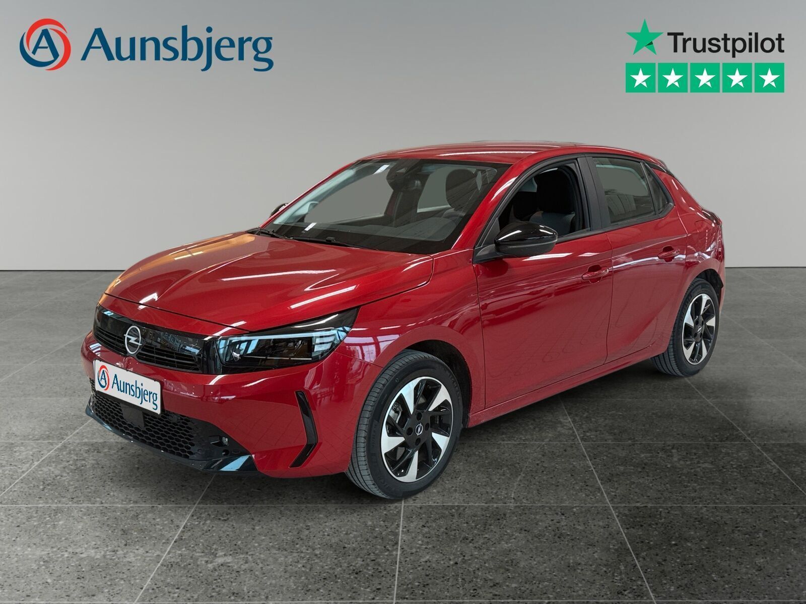 Rød Opel Corsa-e fra 2024 set udefra