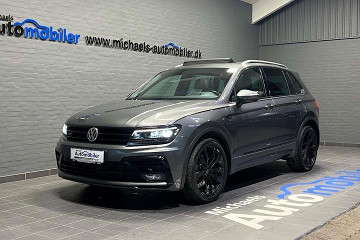 Grå VW Tiguan fra 2017 set udefra