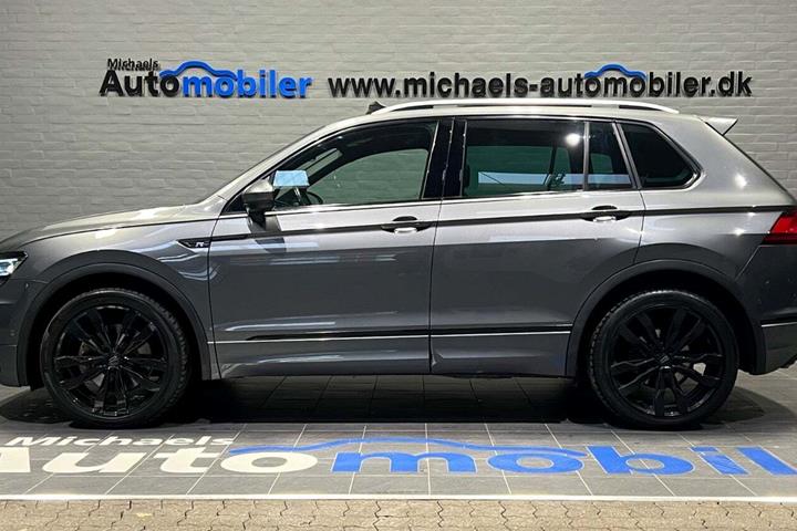 Grå VW Tiguan fra 2017