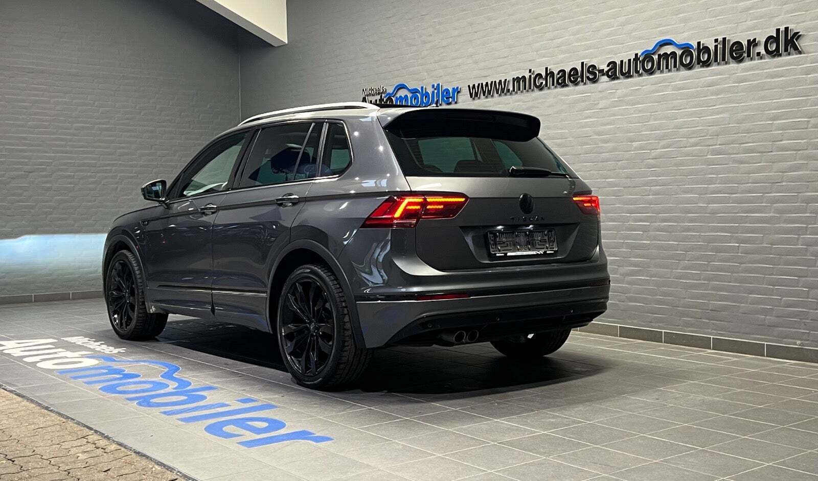 Grå VW Tiguan fra 2017