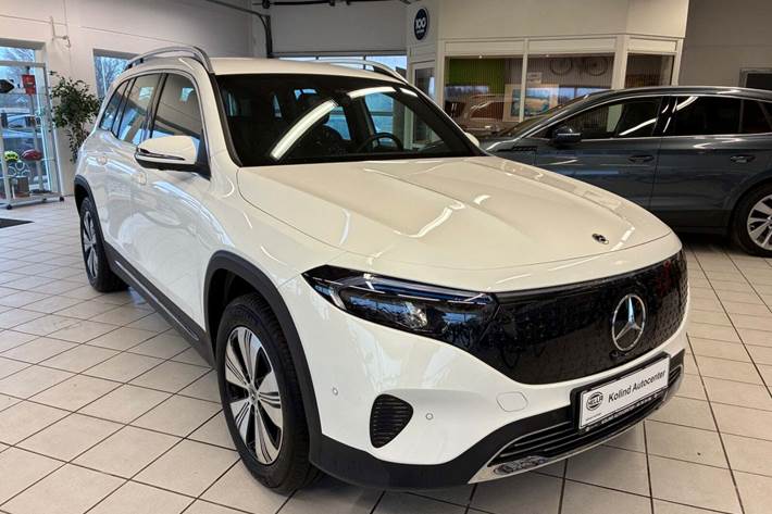 Hvid Mercedes EQB300 fra 2024