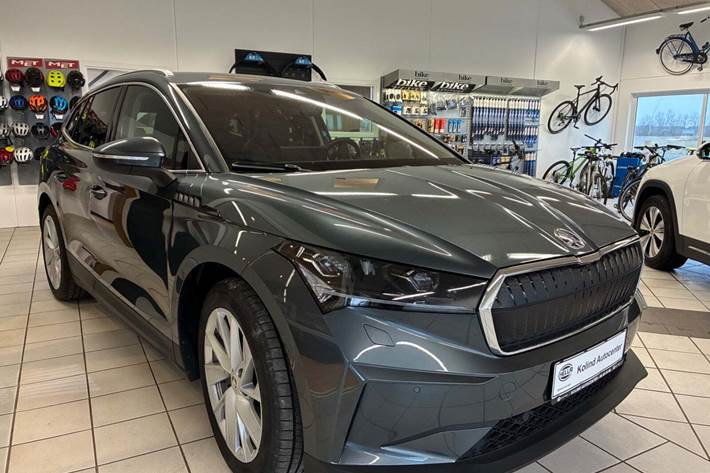 Grå Skoda Enyaq fra 2021