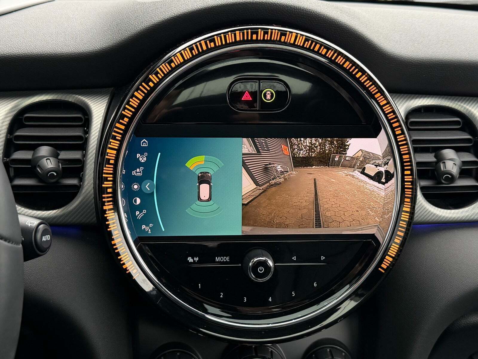 Grå Mini Cooper SE fra 2023