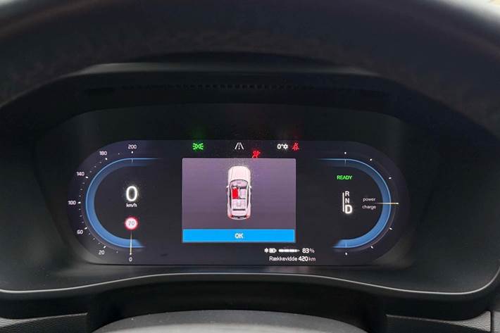 Sølv Volvo XC40 fra 2024