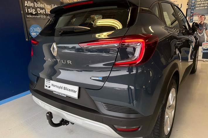 Grå Renault Captur fra 2021