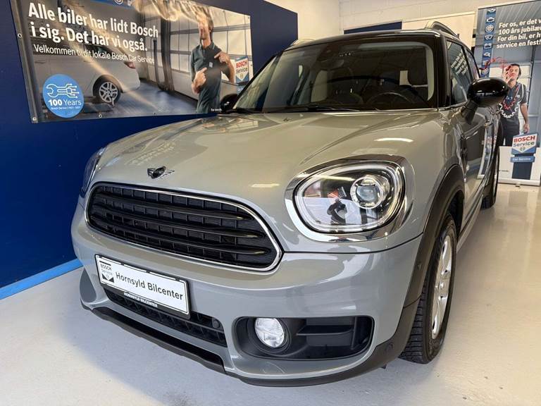 Mini Countryman Cooper 1,5 Essential Edition