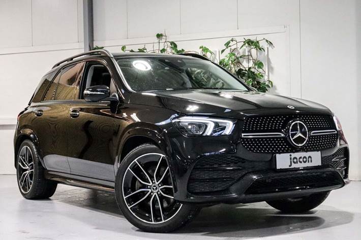 Sort Mercedes GLE350 de fra 2022 set udefra