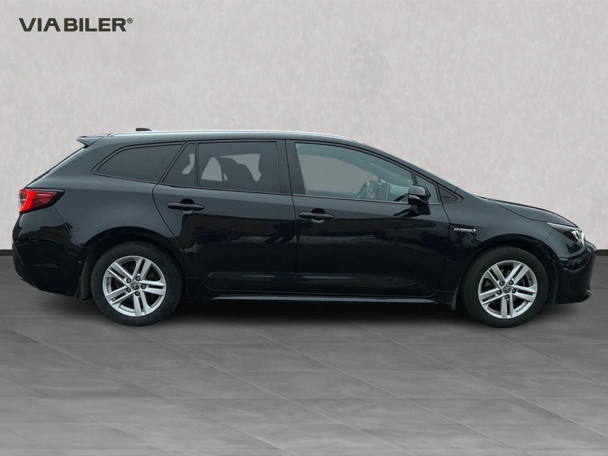 Toyota Corolla 1,8 Touring Sports Hybrid H3 Smart Safety Plus E-CVT 122HK Stc Trinl. Gear