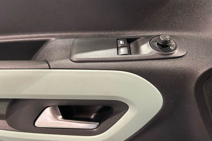 Hvid Citroën Berlingo fra 2021