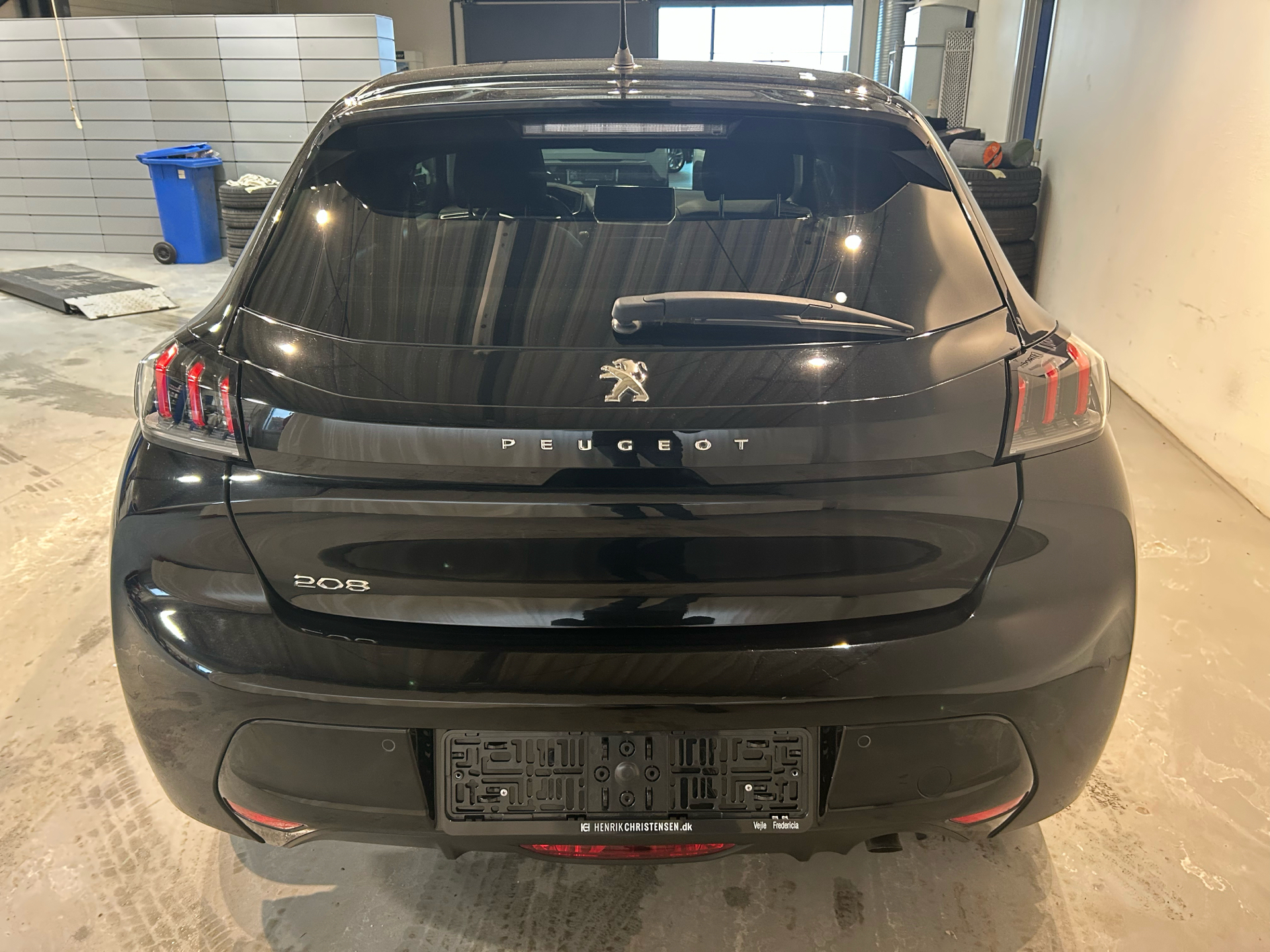 Peugeot 208 1,2 PureTech Supreme Sport 100HK 5d 6g