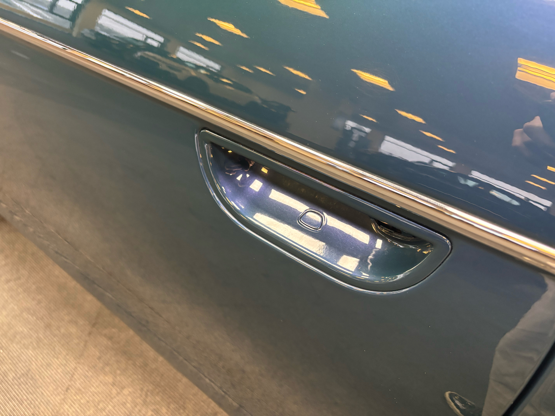 Grøn Fiat 500e fra 2023