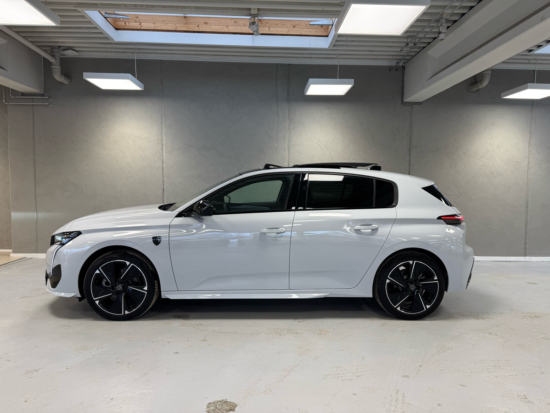 Peugeot E-308 EL GT 156HK 5d Aut.