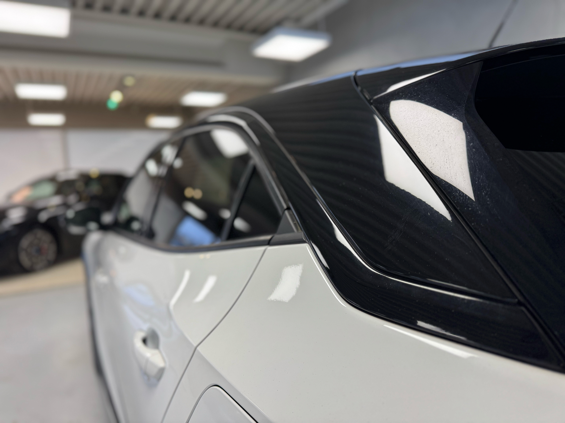 Hvid Opel Mokka fra 2022
