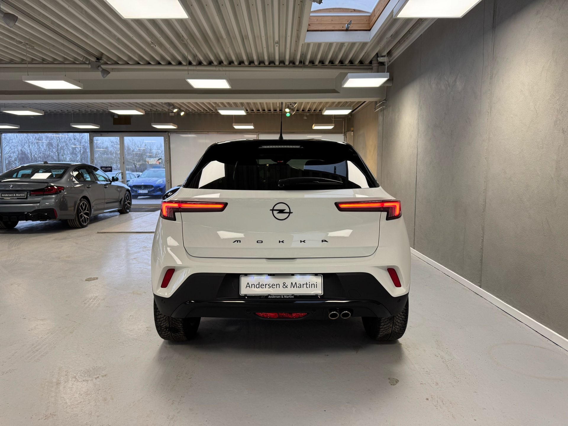 Hvid Opel Mokka fra 2022