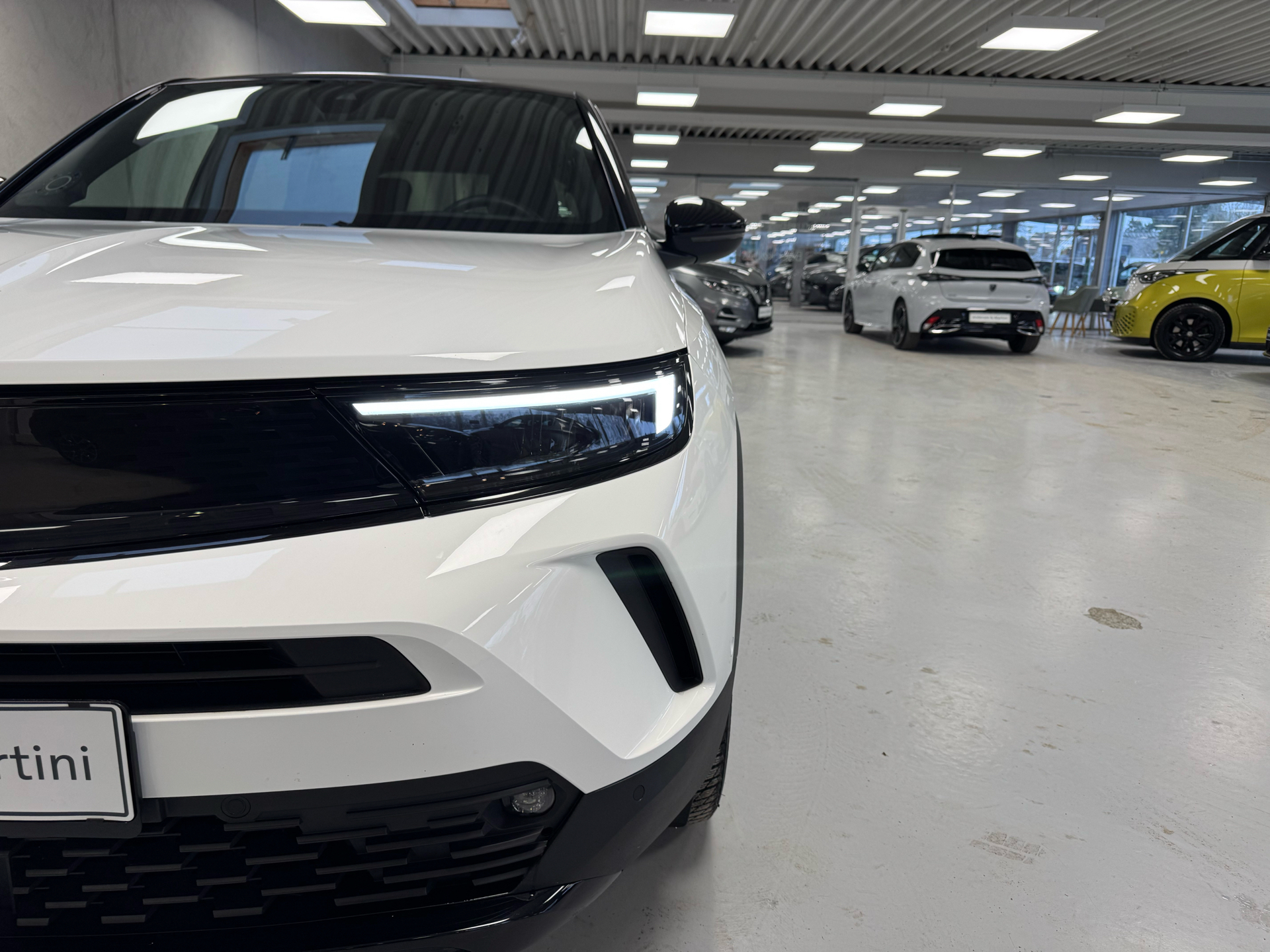 Hvid Opel Mokka fra 2022