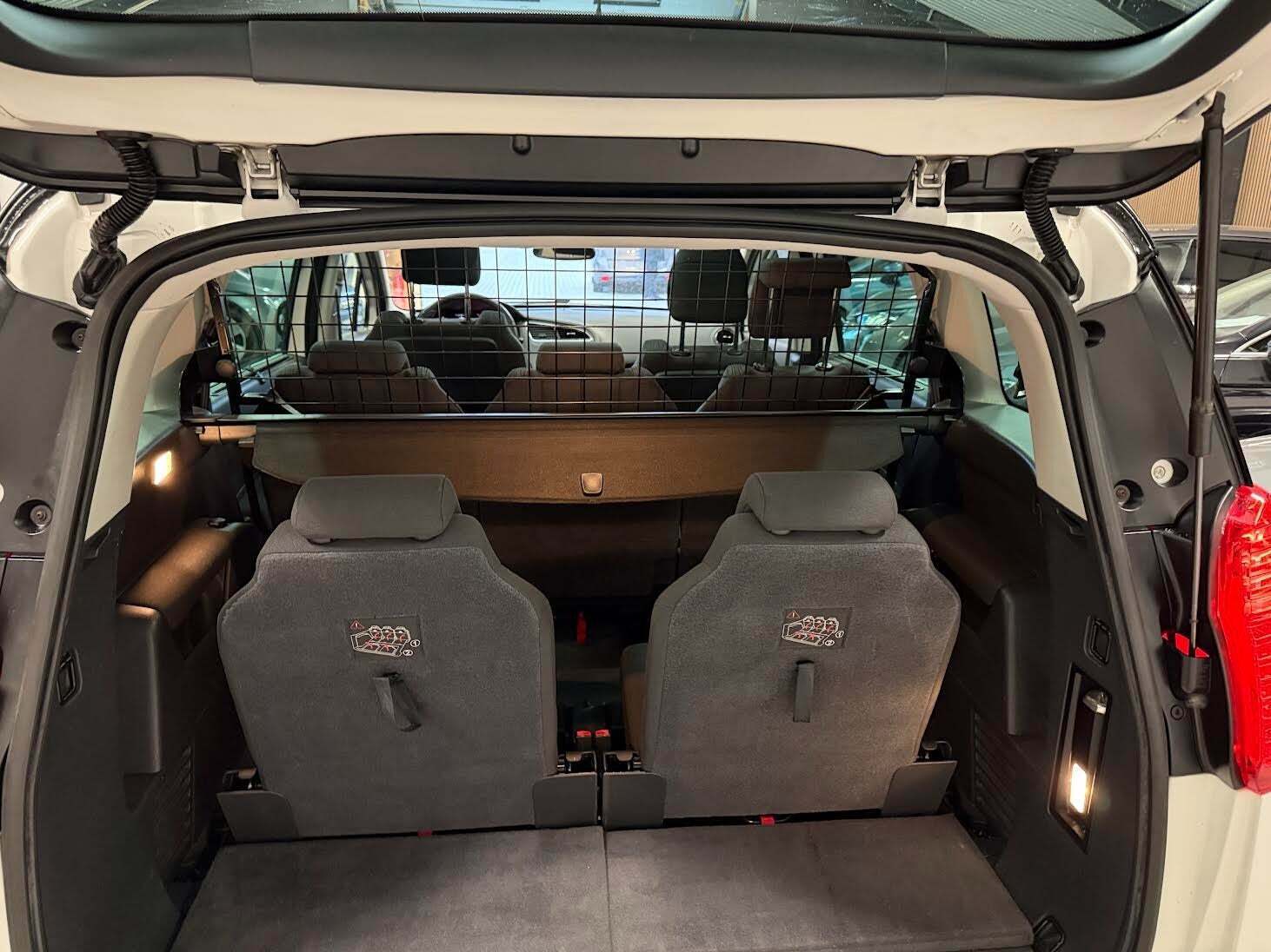 Hvid Peugeot 5008 fra 2012