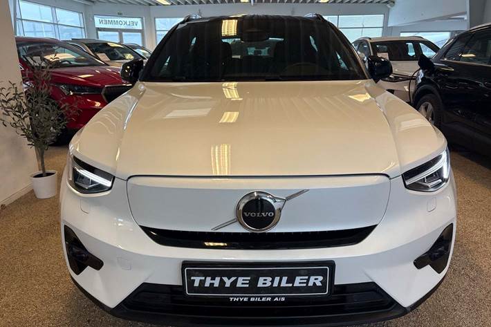 Hvid Volvo XC40 fra 2024