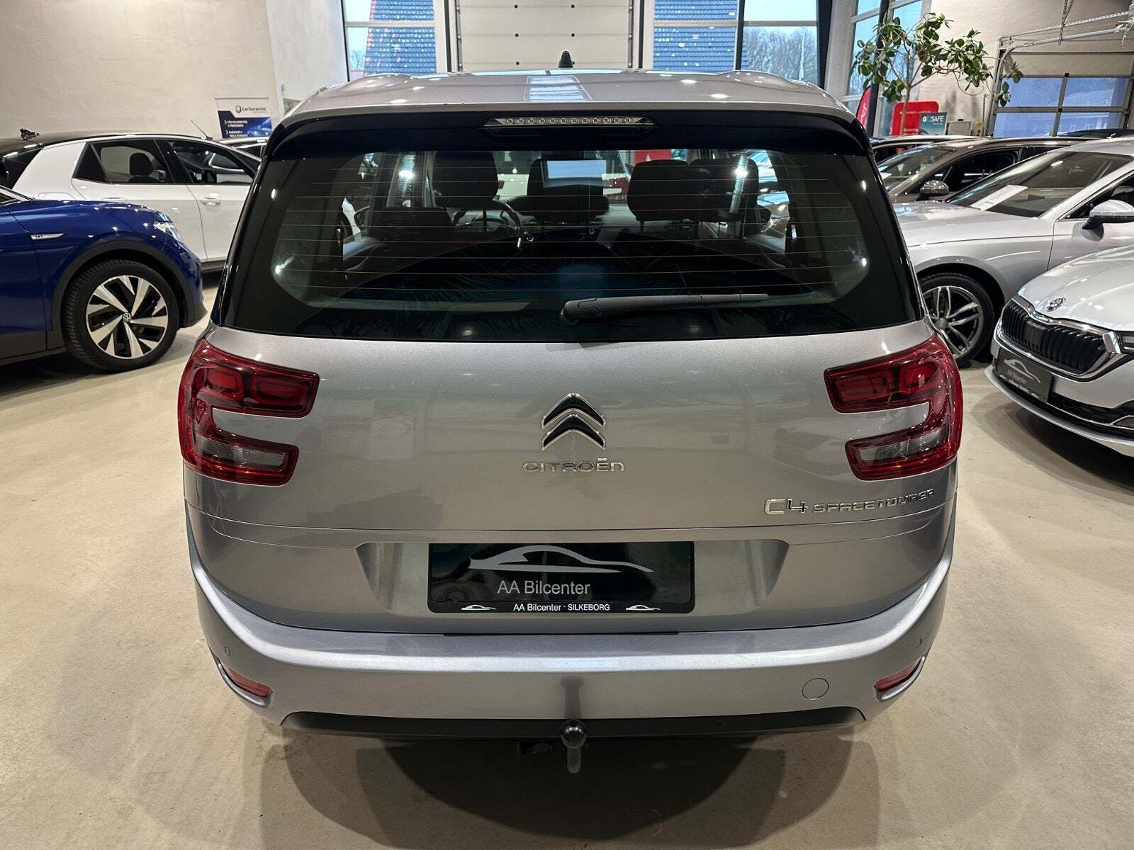 Grå Citroën Grand C4 SpaceTourer fra 2019