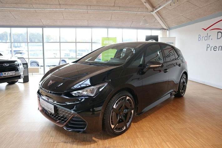 Sort Cupra Born fra 2025 set udefra