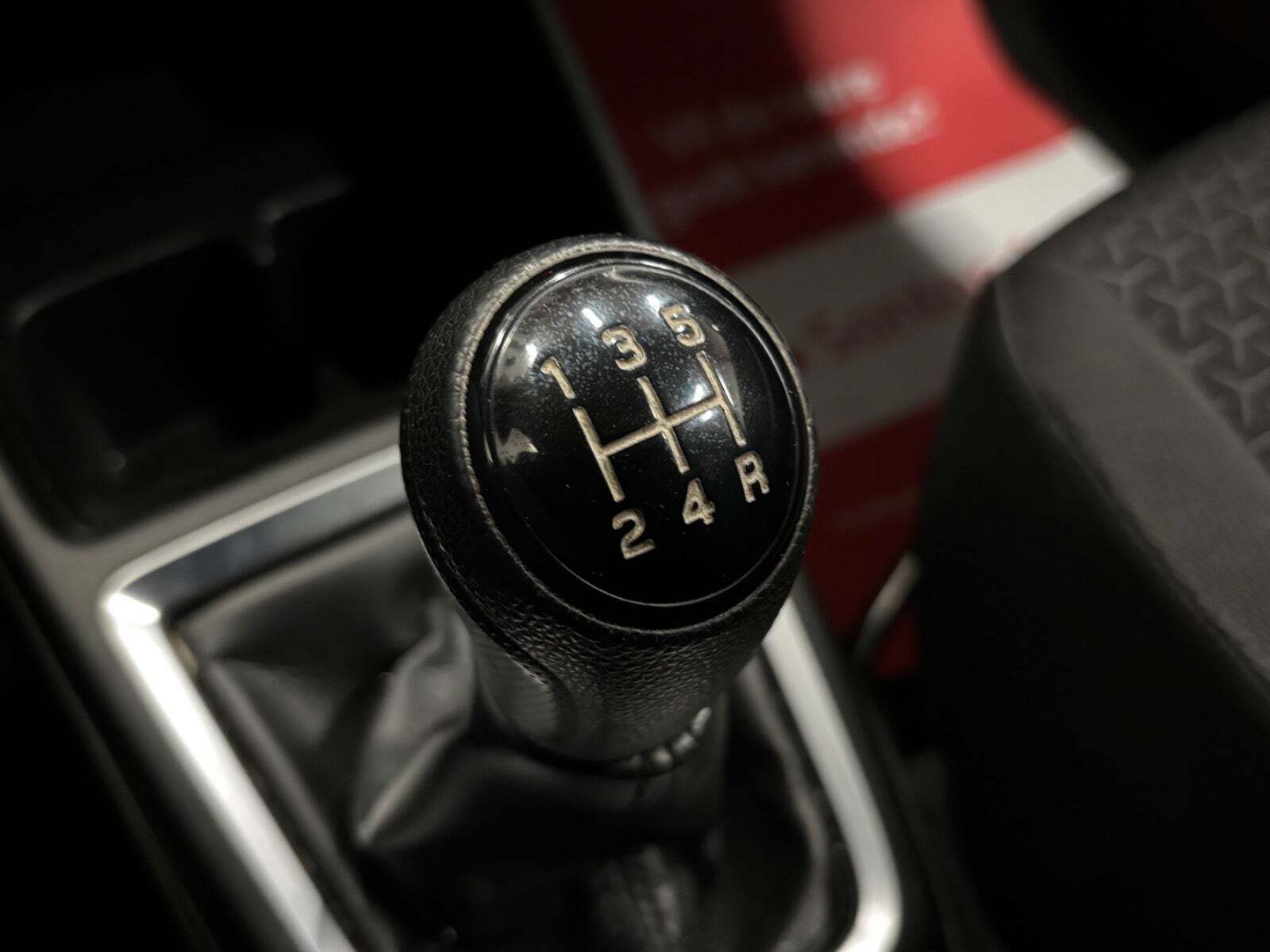 Blå Suzuki Swift fra 2017