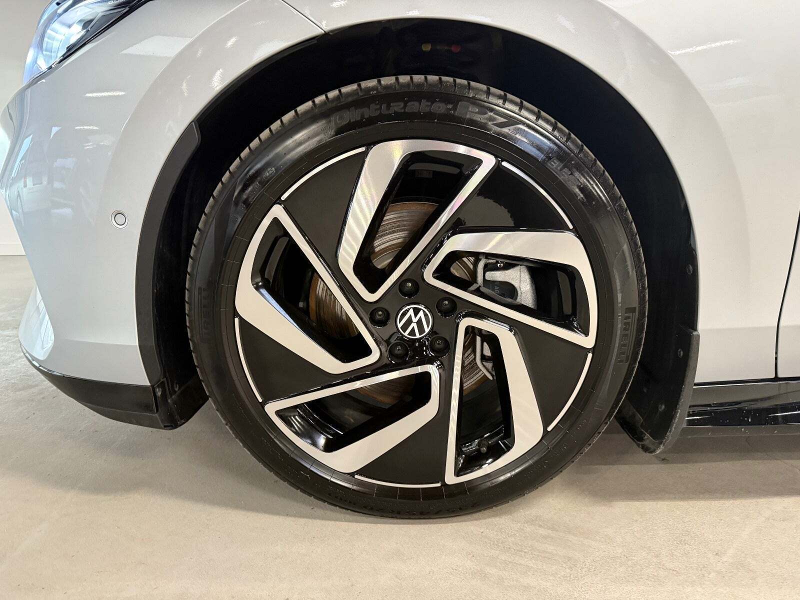 Sølv VW ID.7 fra 2025