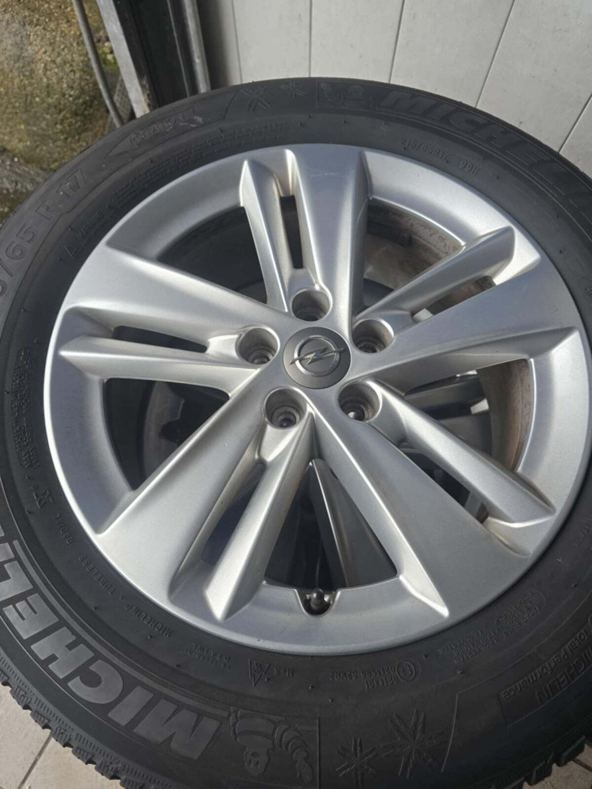 Hvid Opel Grandland X fra 2018