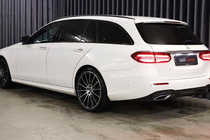 Hvid Mercedes E300 d fra 2018