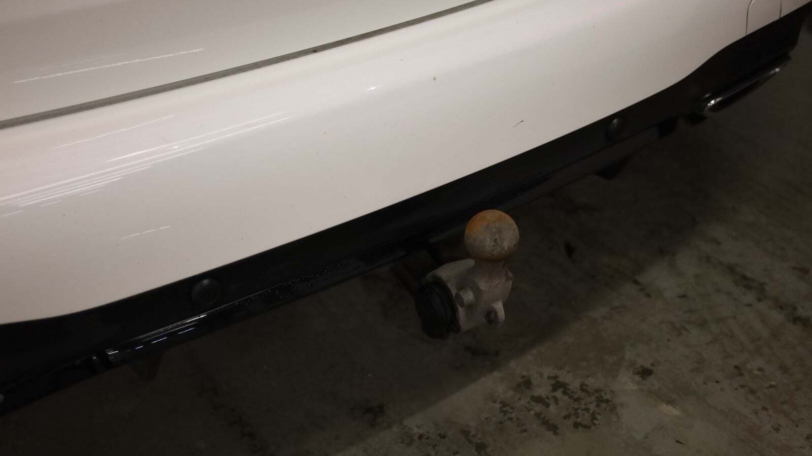 Hvid Mercedes E300 d fra 2018