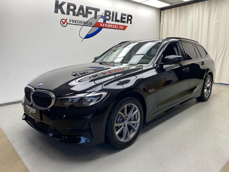 BMW 330e 2,0 Touring Sport Line aut.