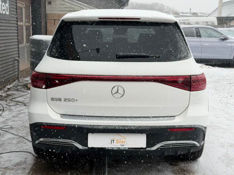 Mercedes EQB250+ AMG Line