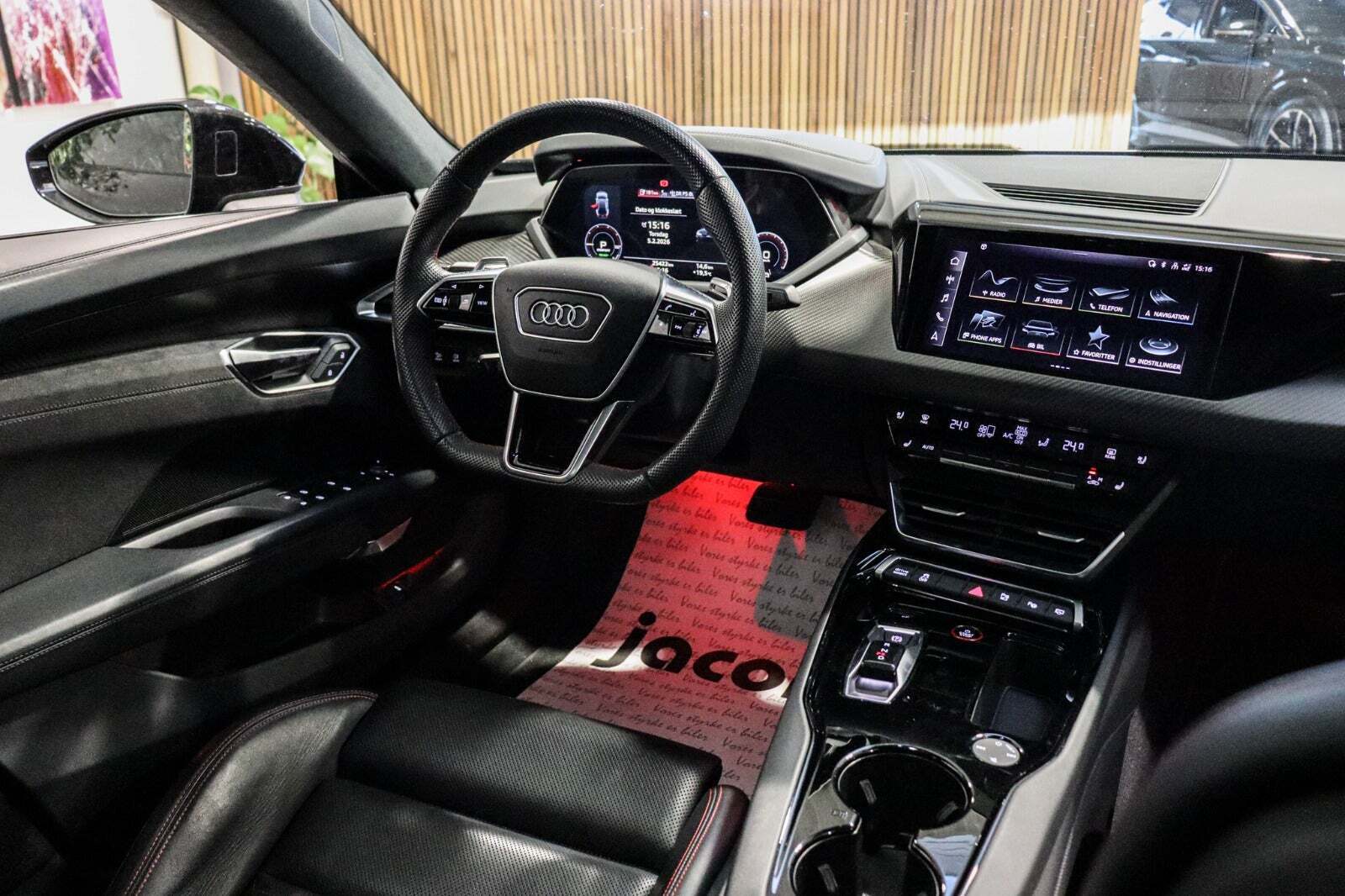 Sort Audi e-tron GT fra 2023