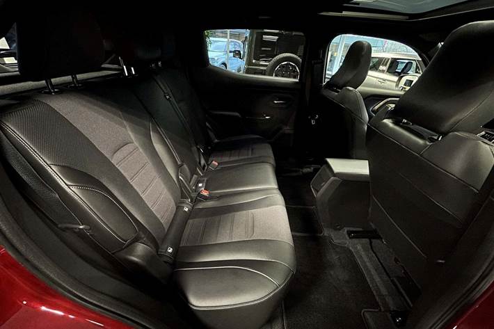 Rød Suzuki eVitara fra 2026