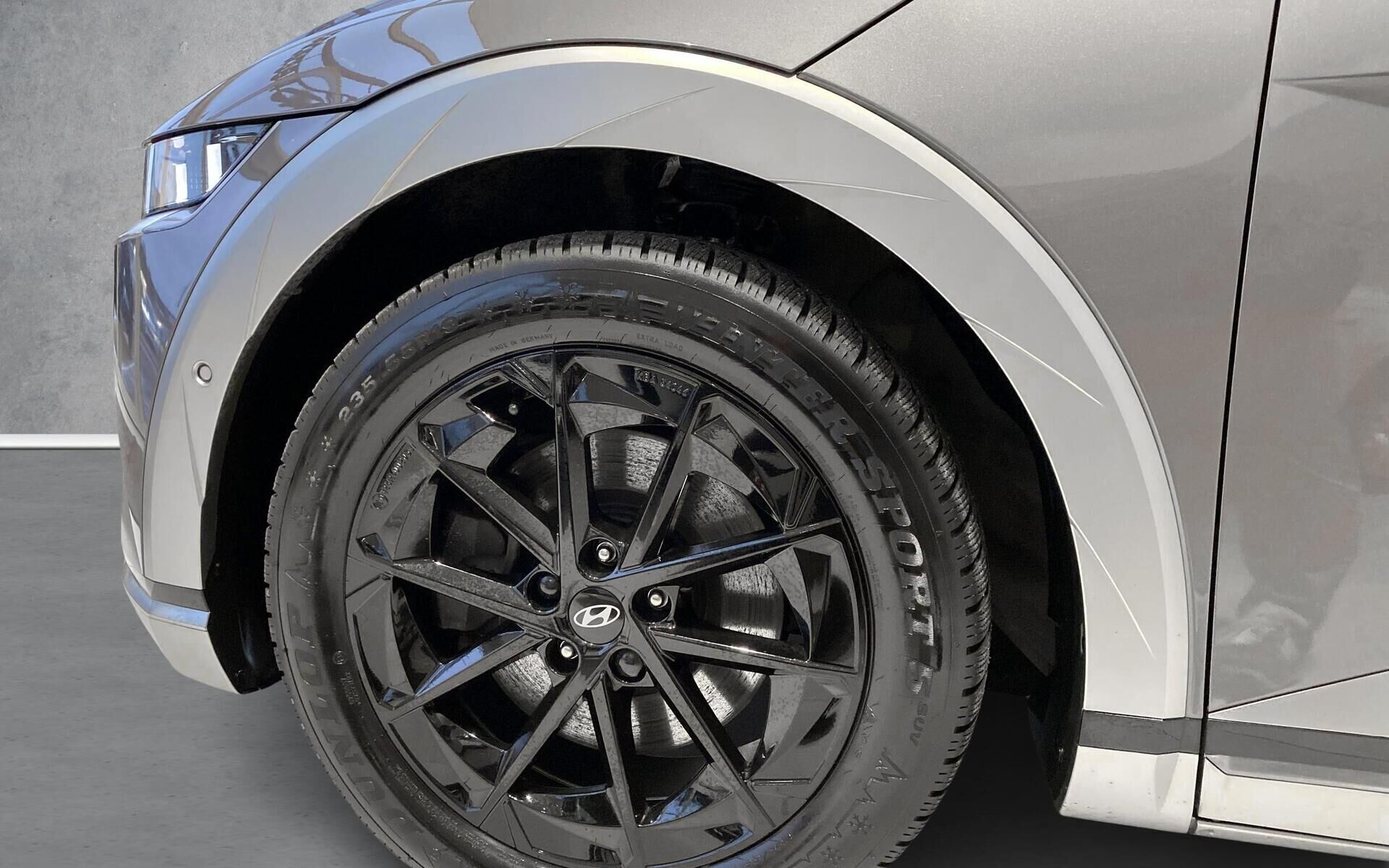 Hyundai Ioniq 5 Electric 72,6 kWh Uniq 218HK 5d Aut.