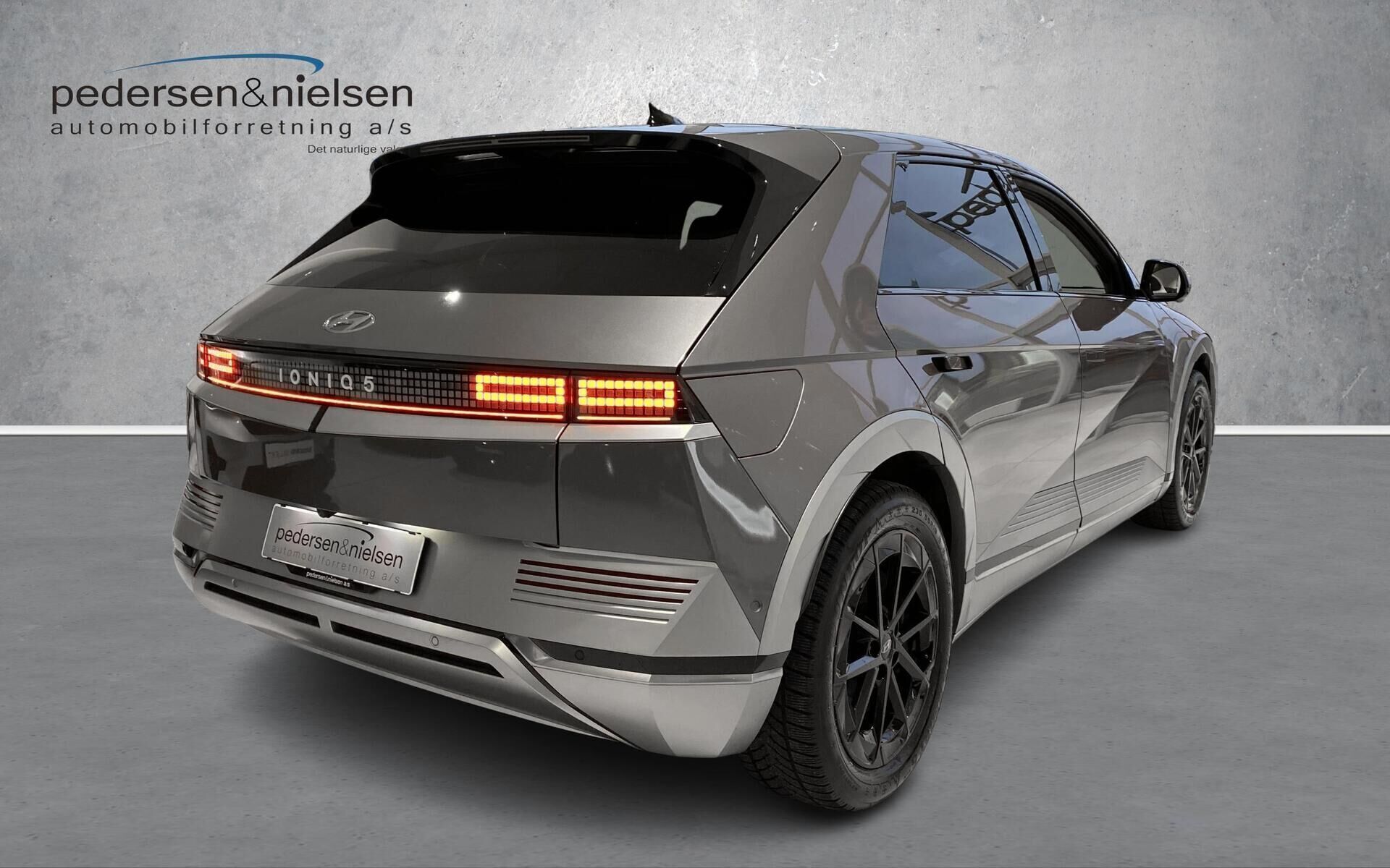 Hyundai Ioniq 5 Electric 72,6 kWh Uniq 218HK 5d Aut.