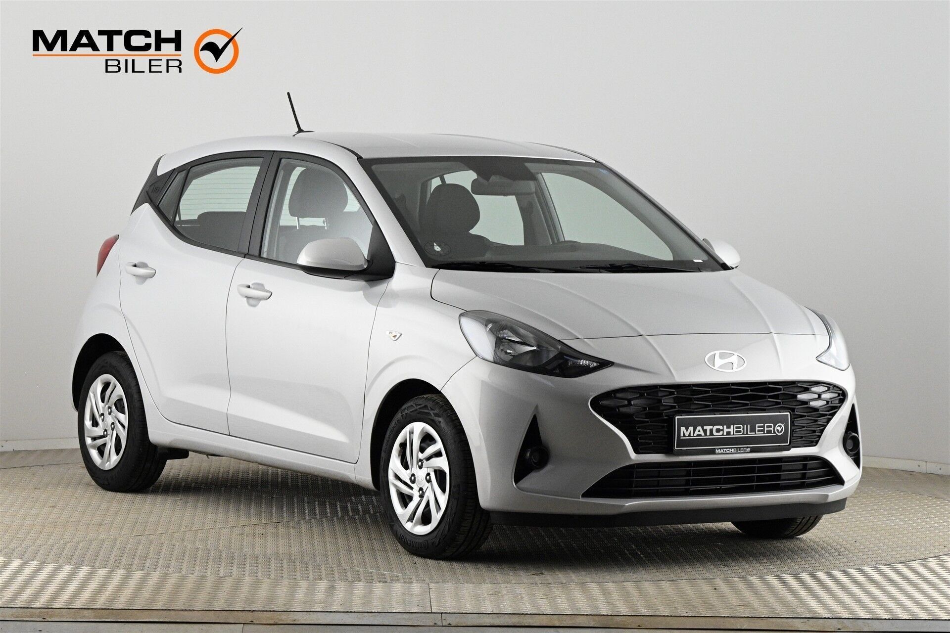 Hyundai i10 1,0 Essential 67HK 5d