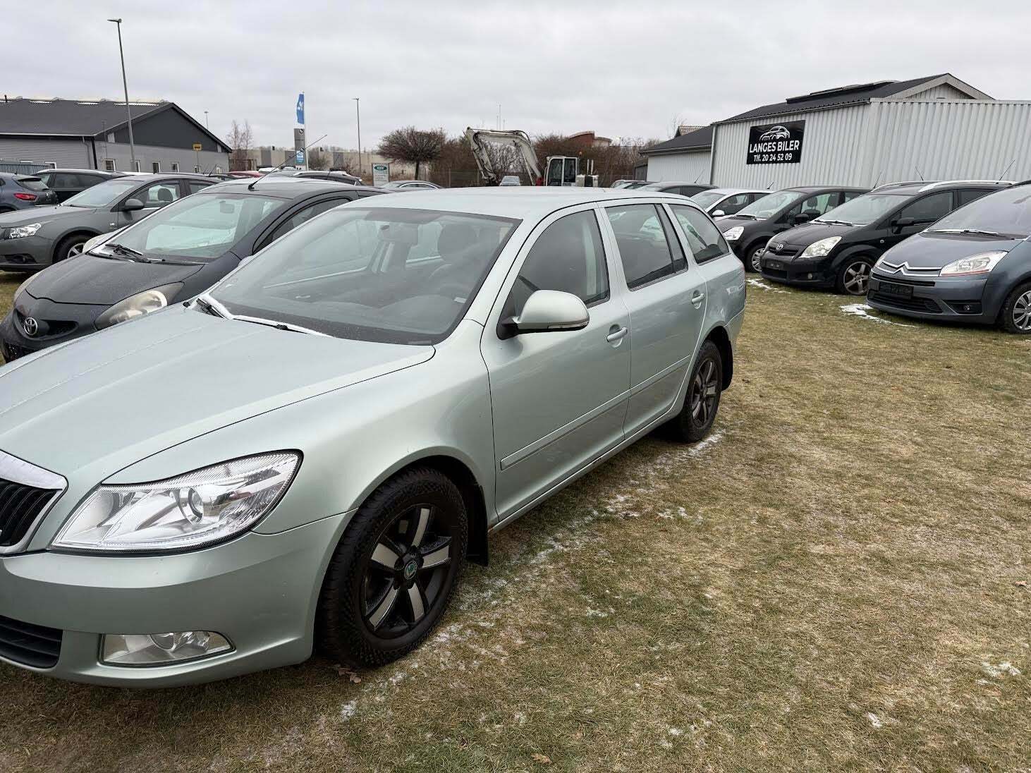 Grøn Skoda Octavia fra 2012