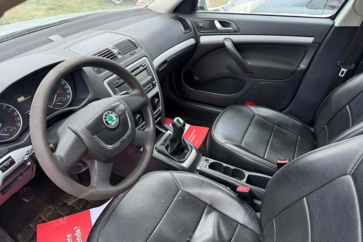 Grøn Skoda Octavia fra 2012