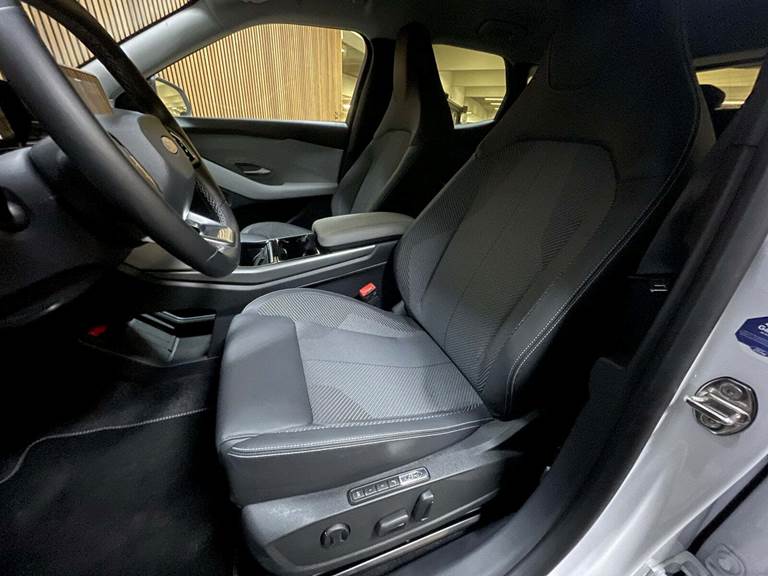 Ford Explorer 79 Select Extended Range