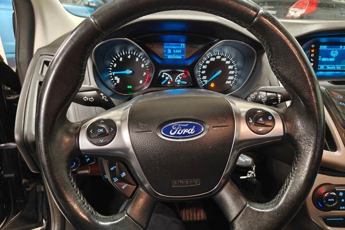 Gul Ford Focus fra 2014