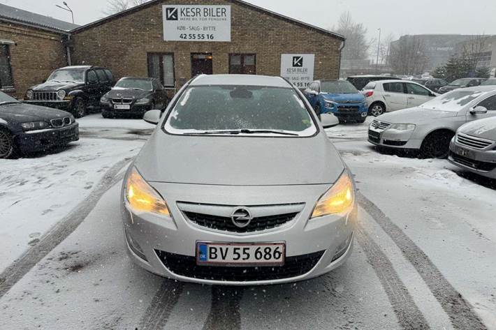 undefined Opel Astra fra 2011